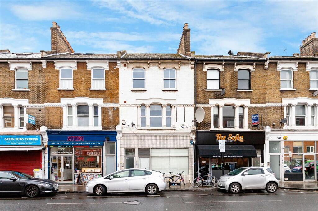 Main image of property: Green Lanes, Stoke Newington, N16