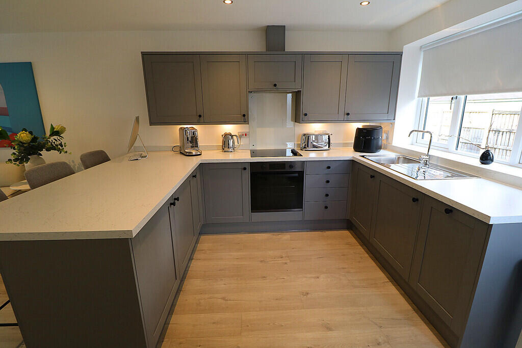 Sycamore Close, Epworth photo 2