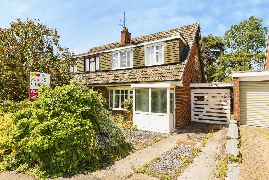 Main image of property: Kelsall Close, Oxton, Prenton