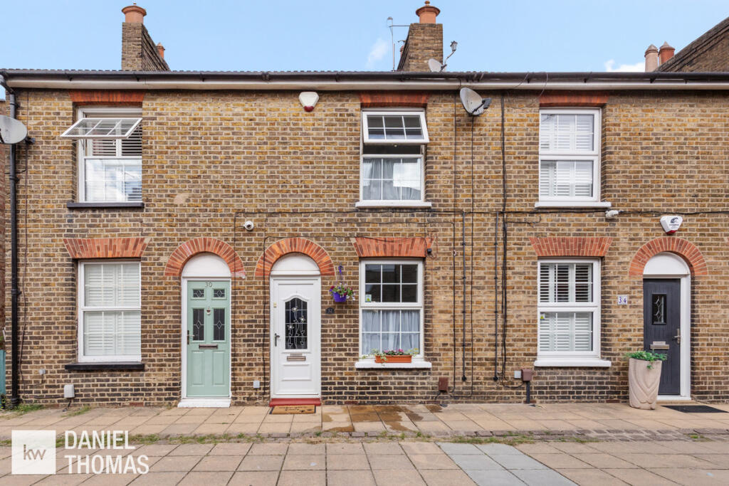 Main image of property: DANIEL THOMAS | Woollard Street, Waltham Abbey, EN9 1HB