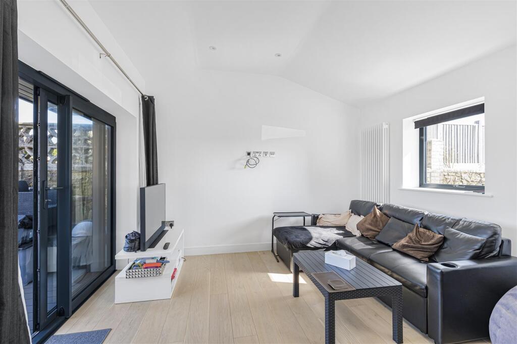 Marine View, Claremont Road, Seaford photo 3