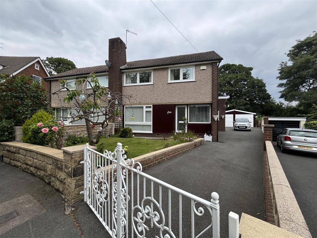 Main image of property: 9, Brockwell Gardens, Sowerby Bridge, HX6 1BP
