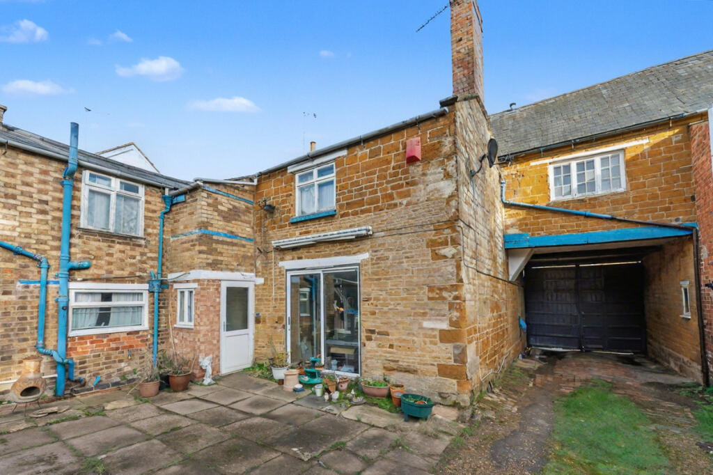 The Green, Hardingstone, Northampton, NN4 7BU - View 4