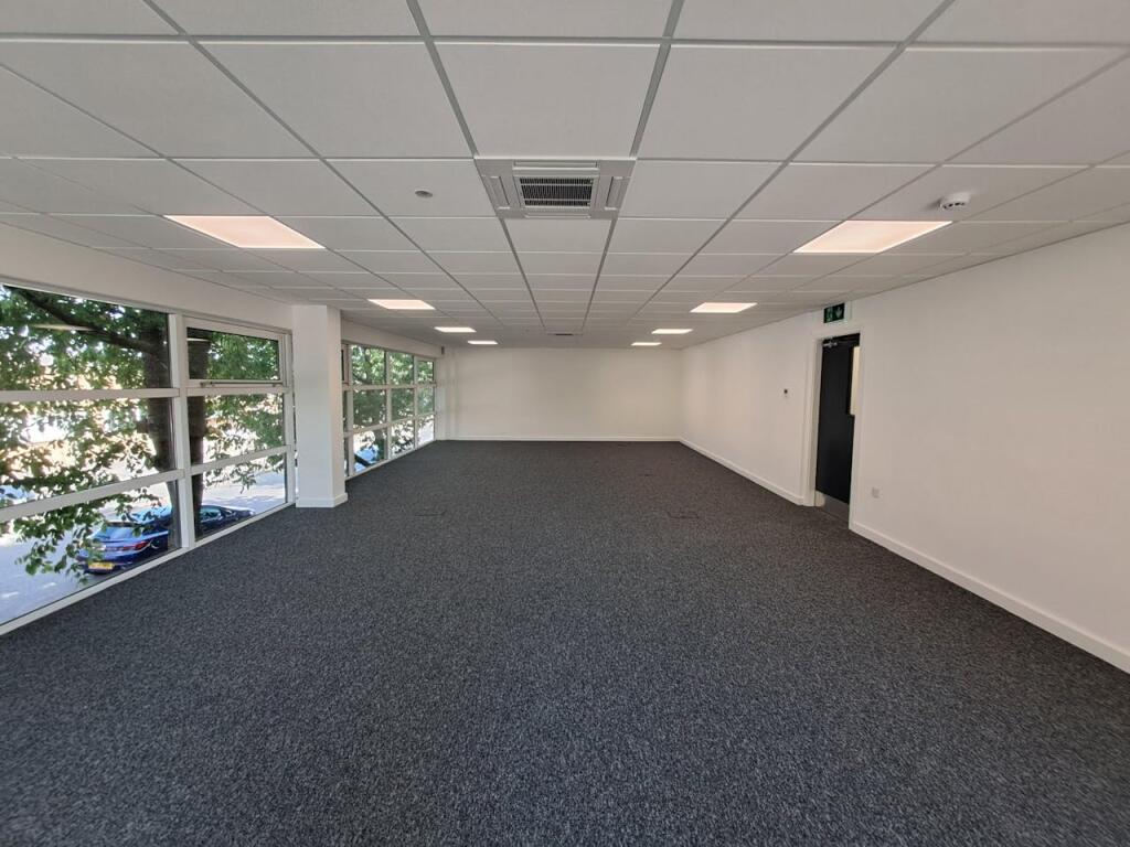 Unit 4b Avant - Office (2).jpg