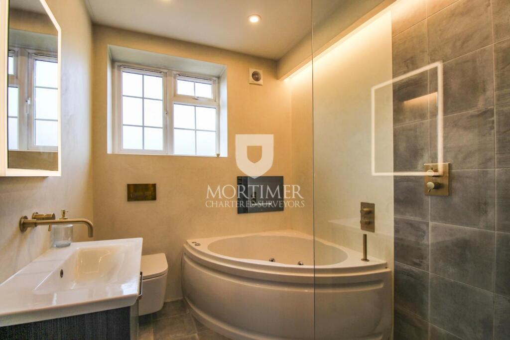 Apartment in London, Winchmore Hill, Palmers Green - View 3