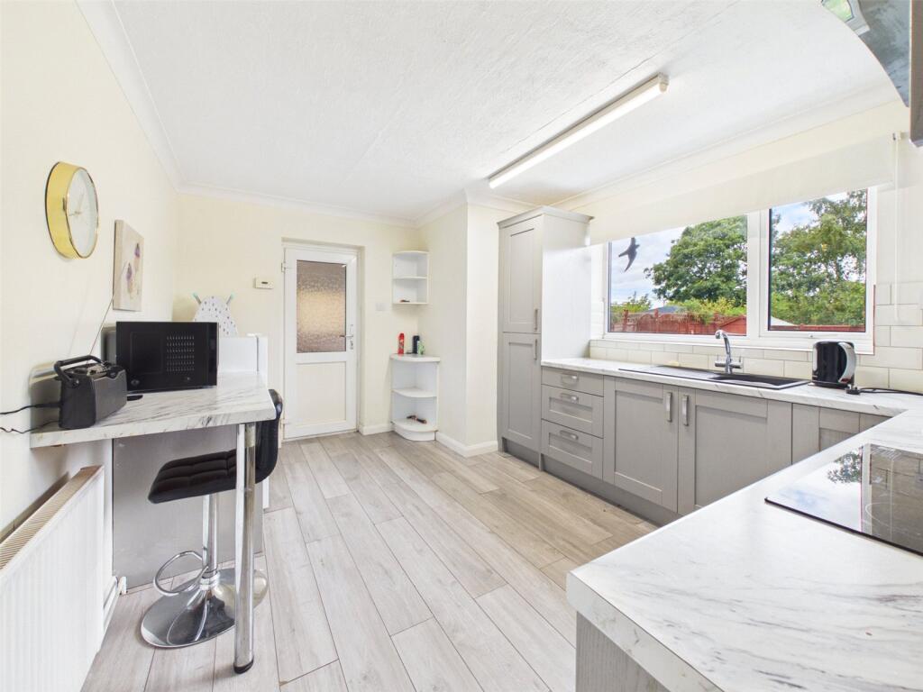 House in Tewkesbury, Shurdington - View 2