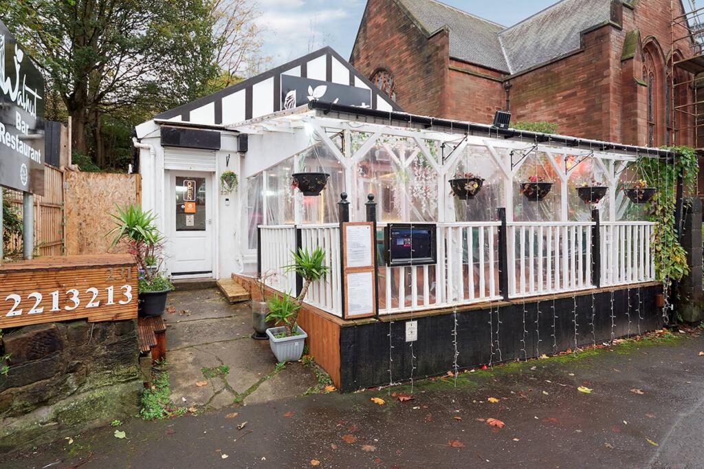 Main image of property: Walnut Bar & Restaurant Crow Road, Broomhill, Glasgow, G11 7PZ