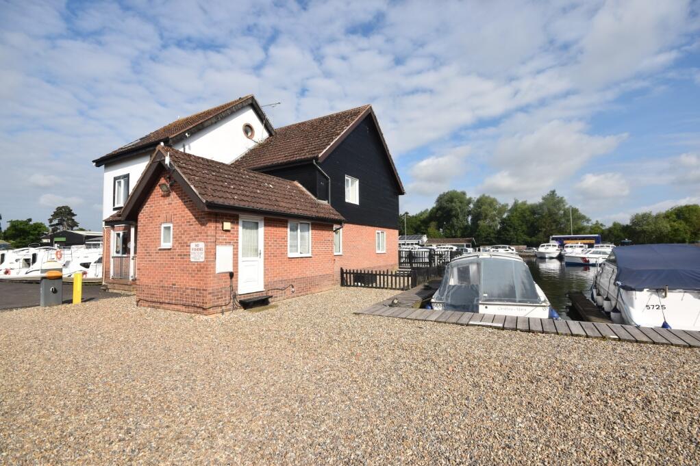House in Broadland, Wroxham - View 3