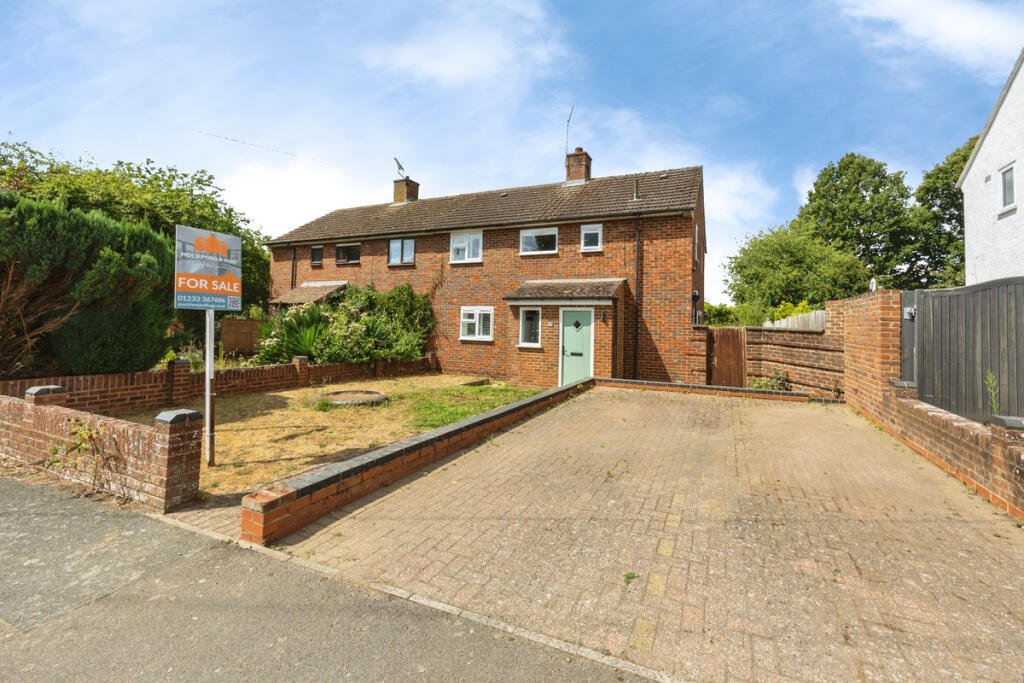 Main image of property: Warwick Road, Ashford, TN24 9