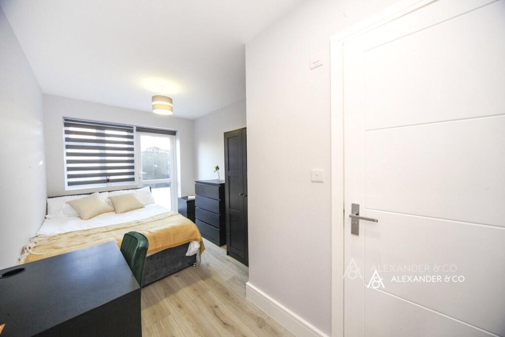 Main image of property: Benning Avenue, Dunstable, Bedfordshire, LU6