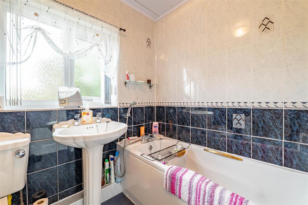 House in Preston, Brownedge, Bamber Bridge - View 4