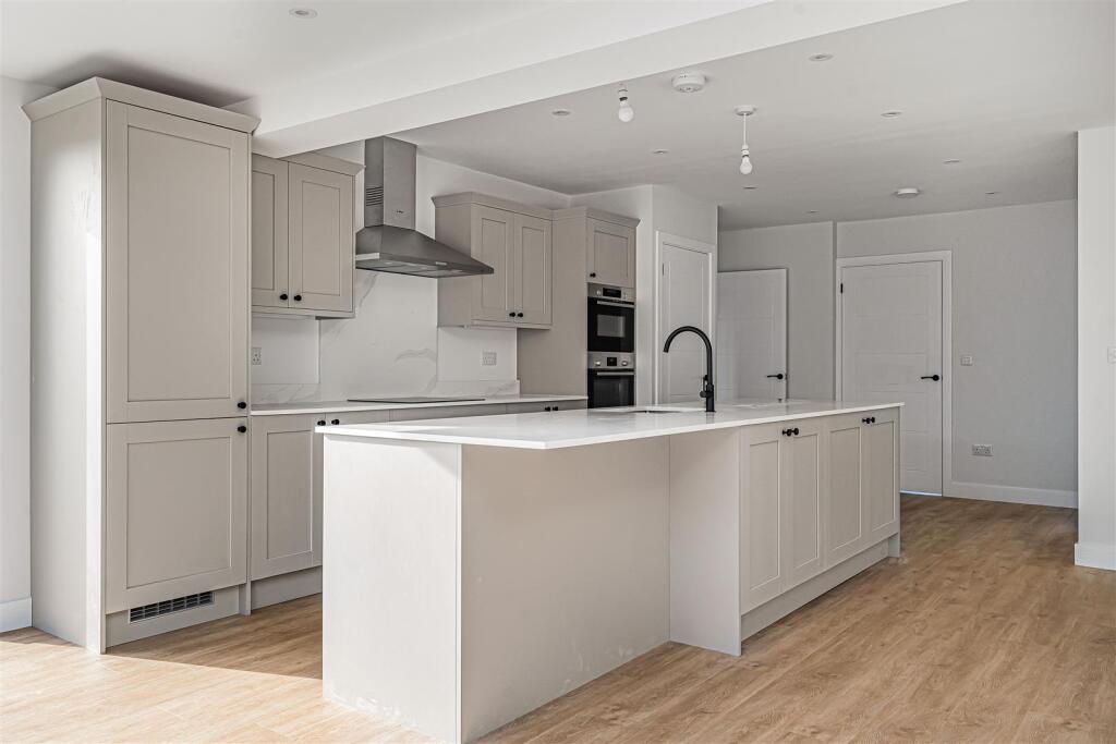 House in Cherwell, Bicester - View 5