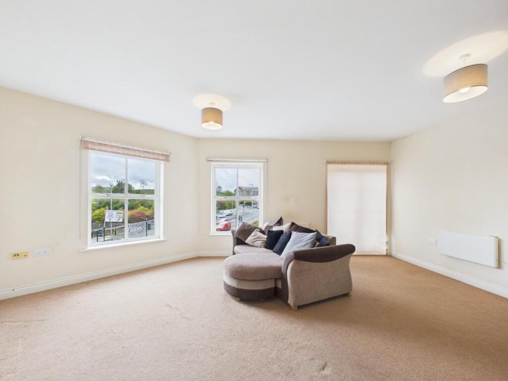 Apartment in Bradford, Bingley - More