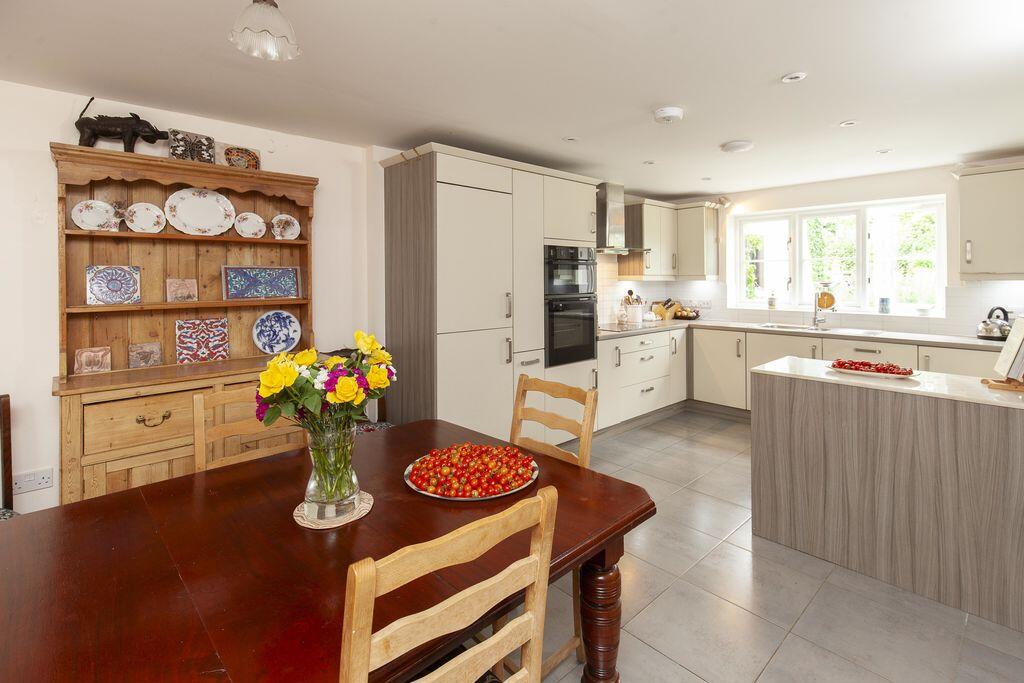 Tisbury  photo 3