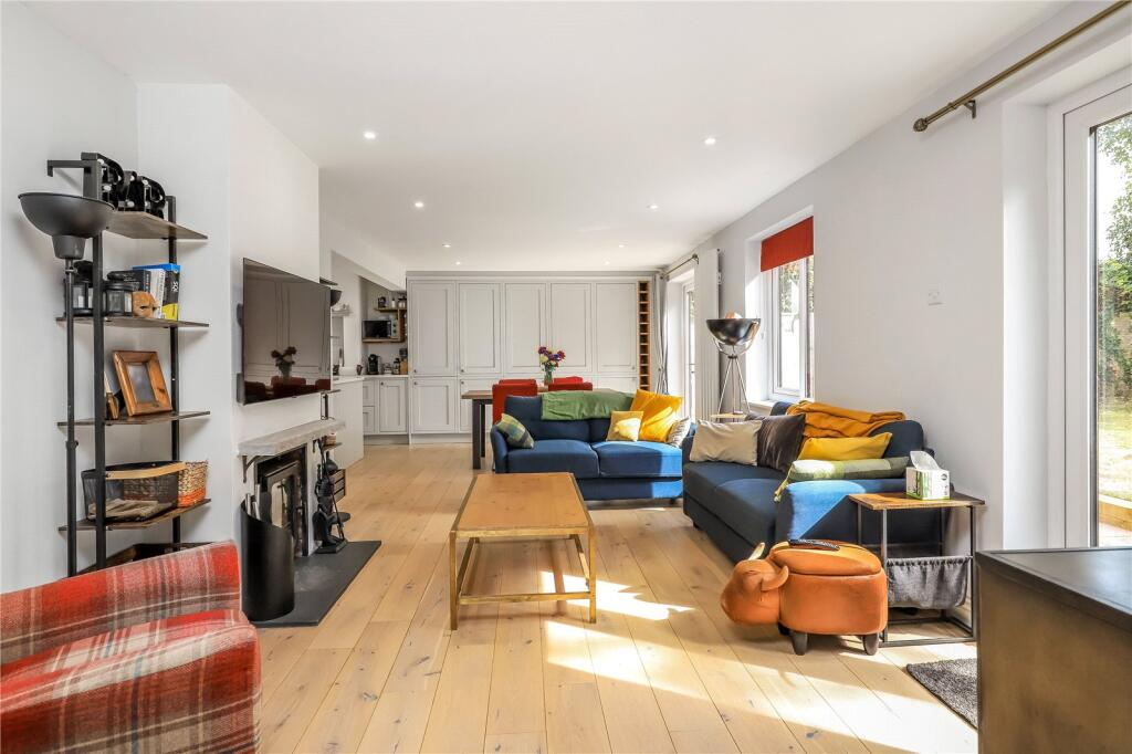 House in Salisbury, Alderbury - View 5