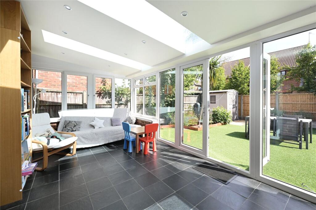 House in Runnymede, Egham - View 4