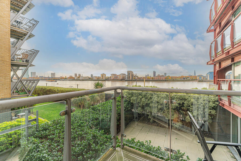 Main image of property: Seacon Tower, Canary Wharf E14