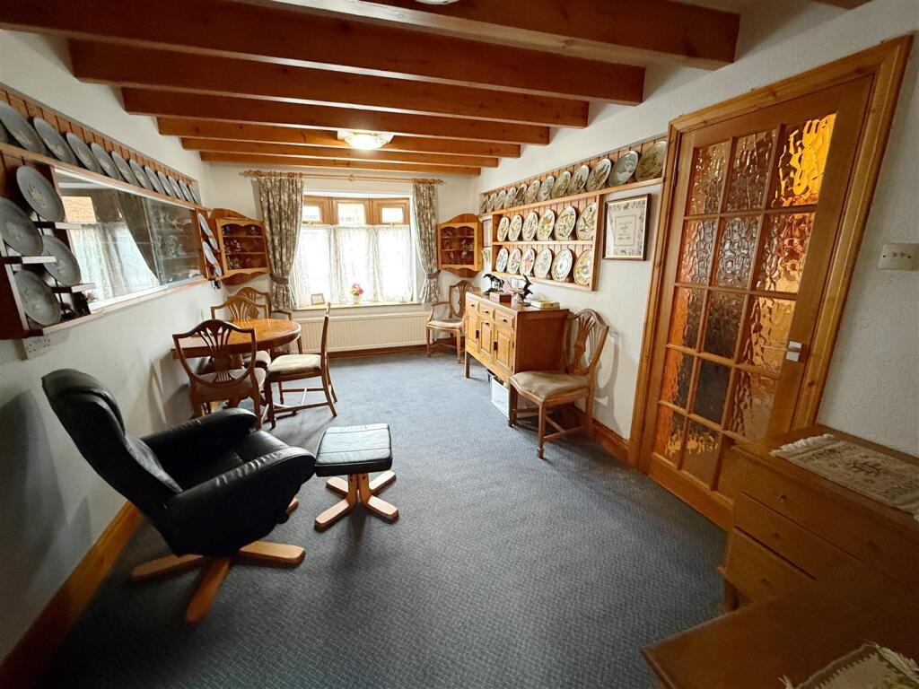 House in Stratford-on-Avon, Stratford-upon-Avon - View 4