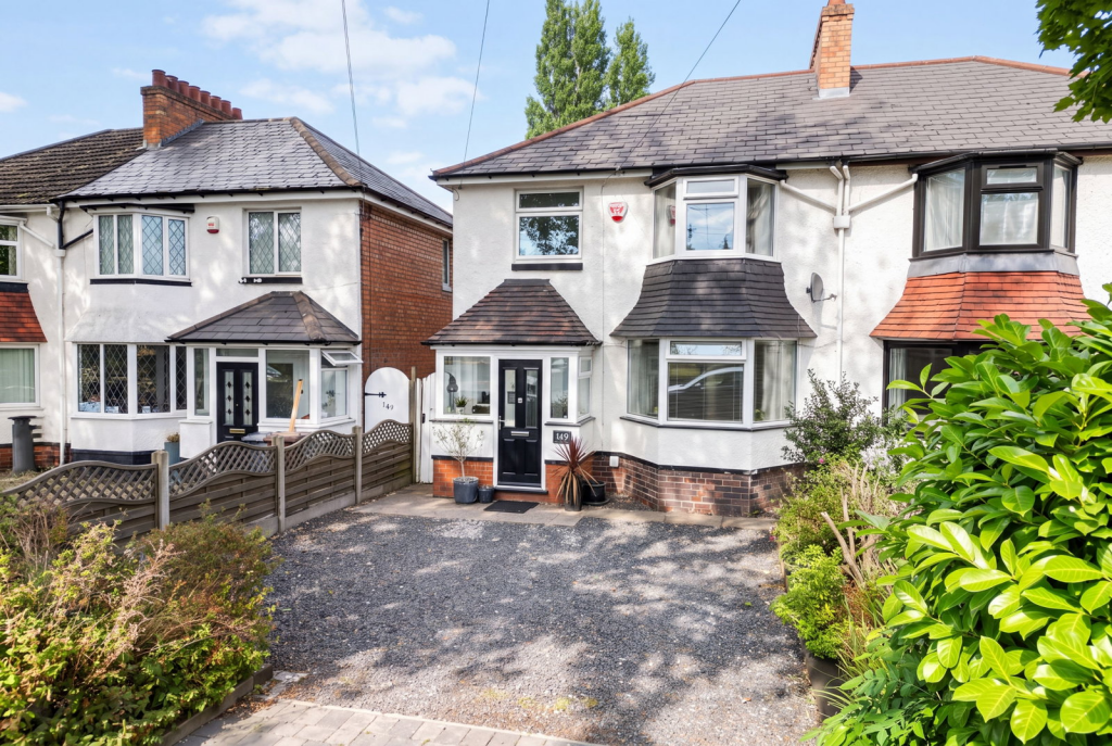Main image of property: Ulverley Green Road, Solihull, B92 8AA