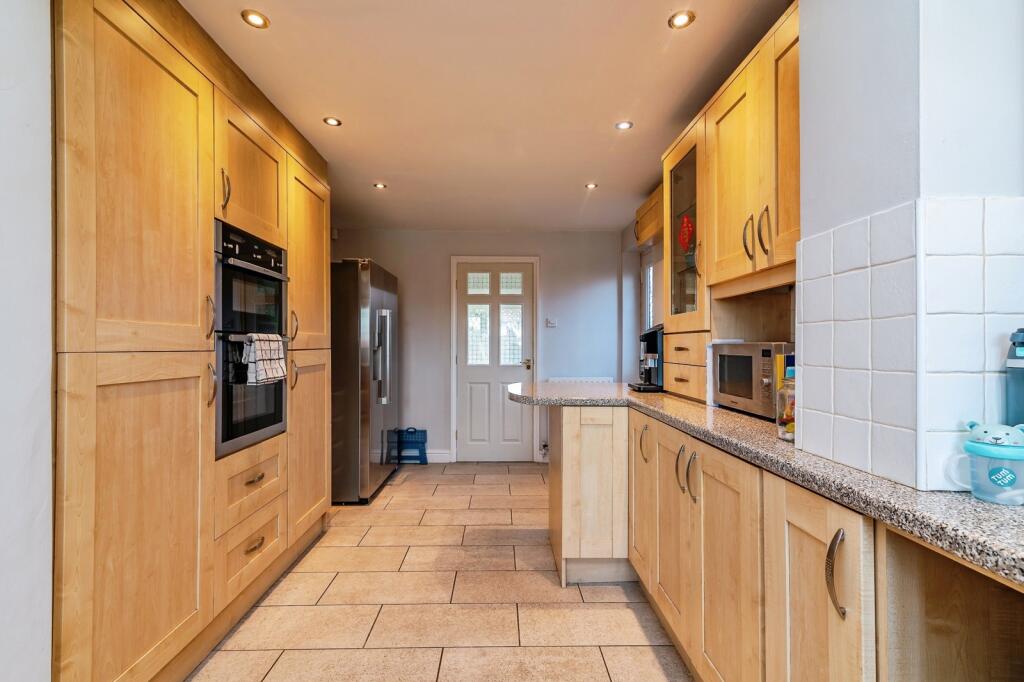 House in Nottingham, Woodthorpe - More