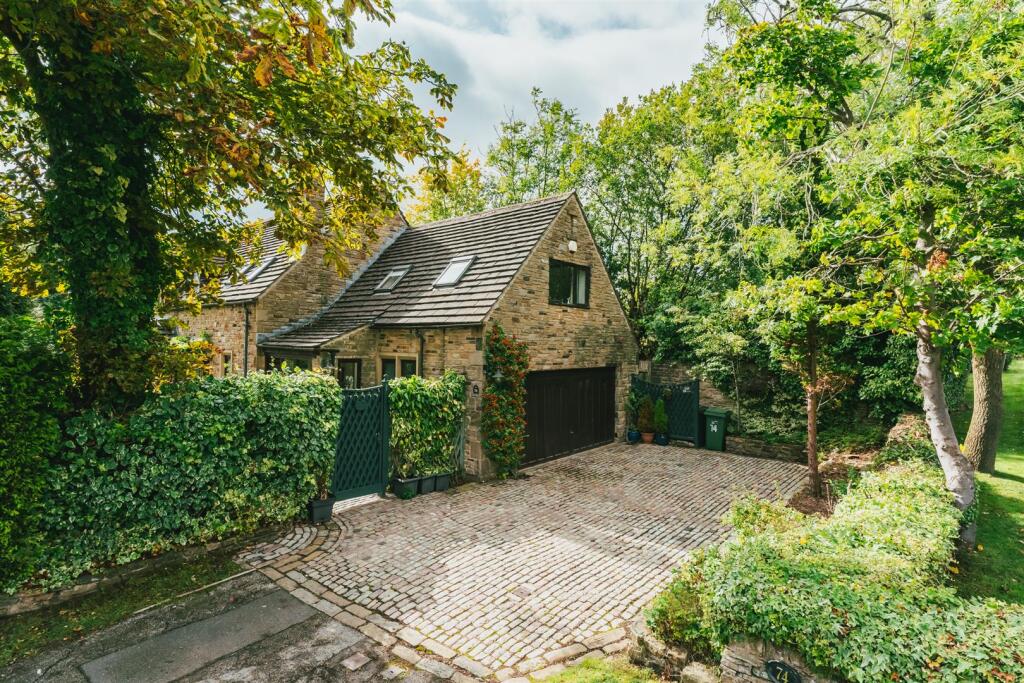 Church Lane, Dore, Sheffield photo 3