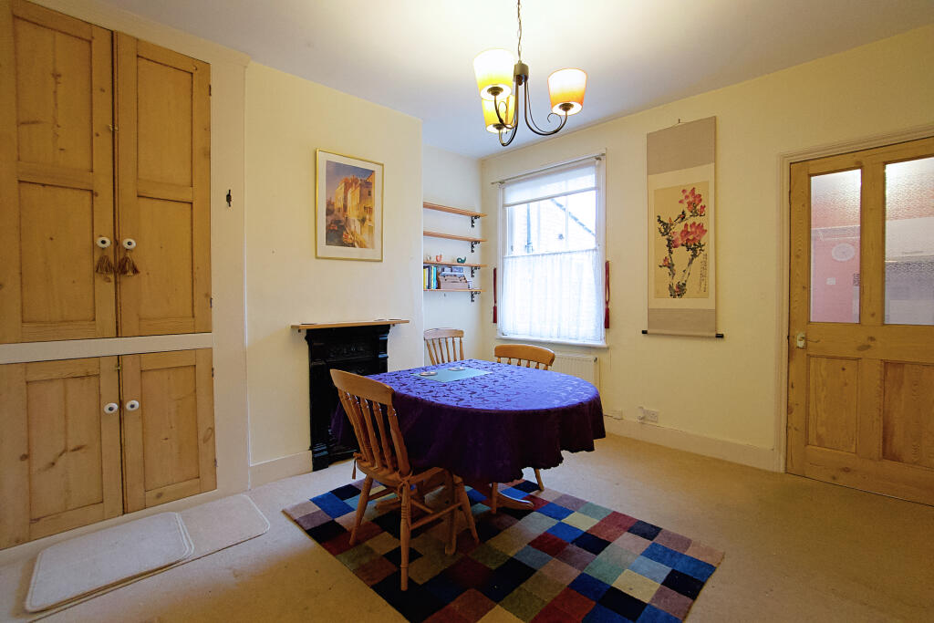 House in Milton Keynes, Bedford - More
