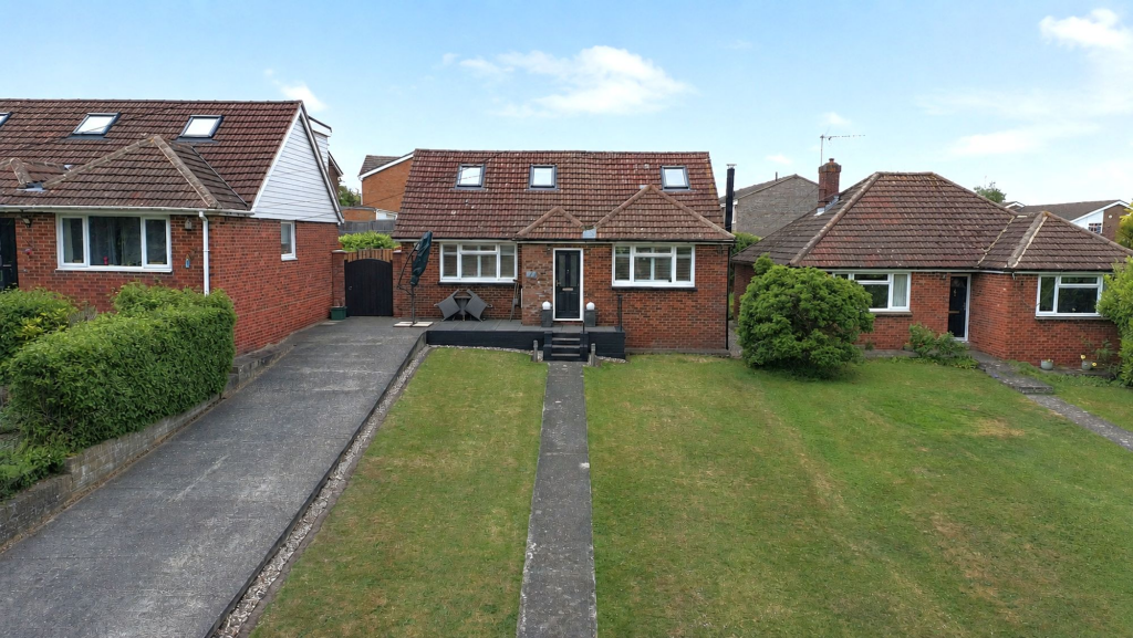 Main image of property: Vauxhall Crescent, Snodland, ME6