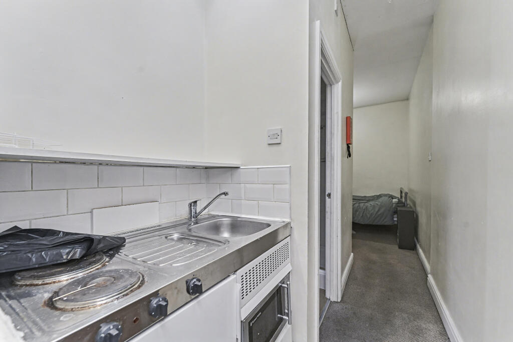 Additional image 4 of 259 Bearwood Road, Smethwick, West Midlands B66 4NA