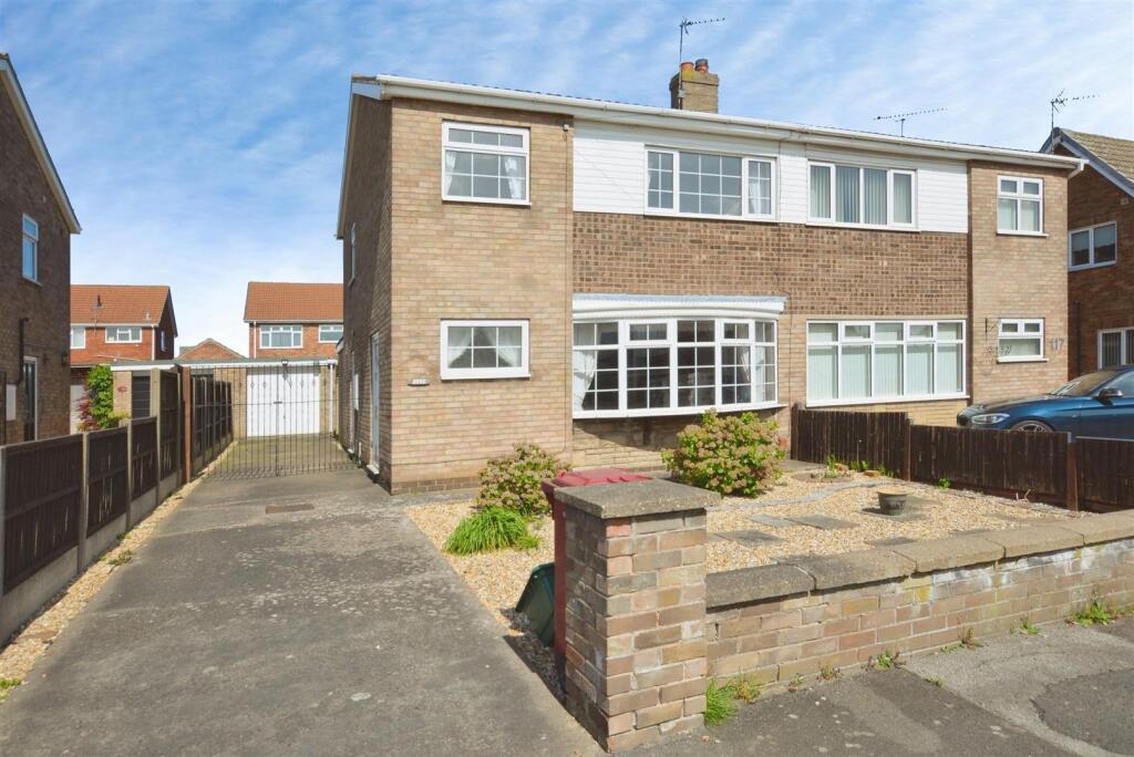 Main image of property: Rochdale Road, Scunthorpe
