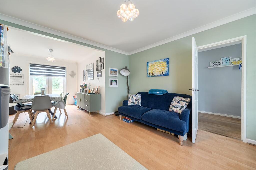House in Harrow - View 5