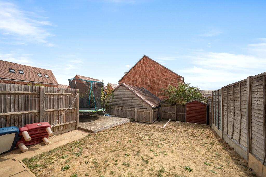 House in Dartford, Castle Hill, Ebbsfleet Valley - View 5