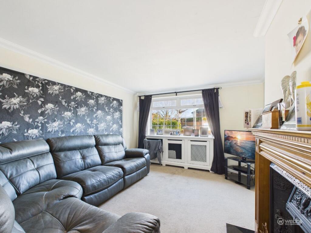 Walsh Crescent, Croydon photo 4