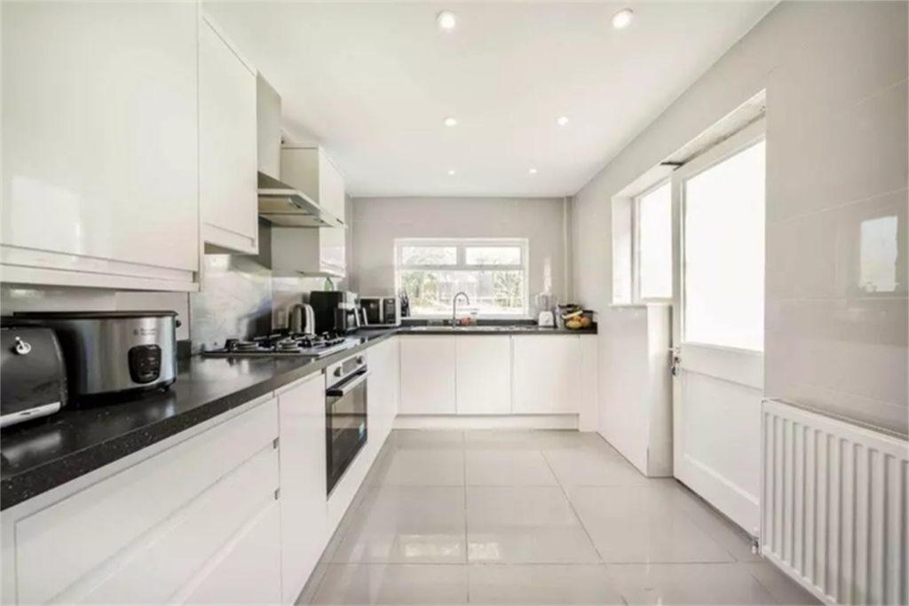Main image of property: Shirehall Lane, Hendon NW4