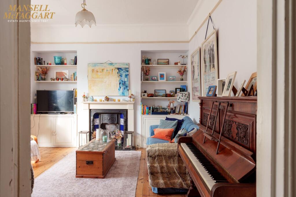 House in Mid Sussex, Hassocks - More