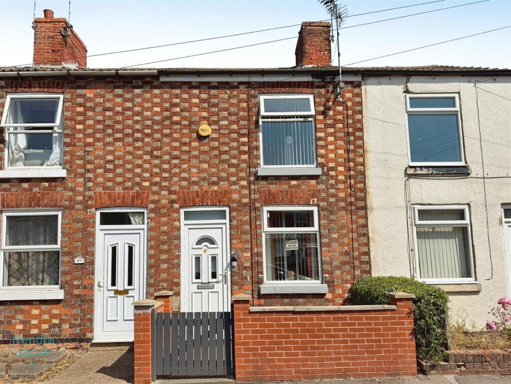 2-bed terraced on Netherton Road, Worksop, £120,000
