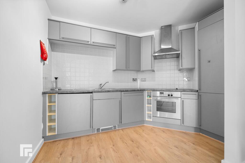 Apartment in Cardiff, Castle - View 2