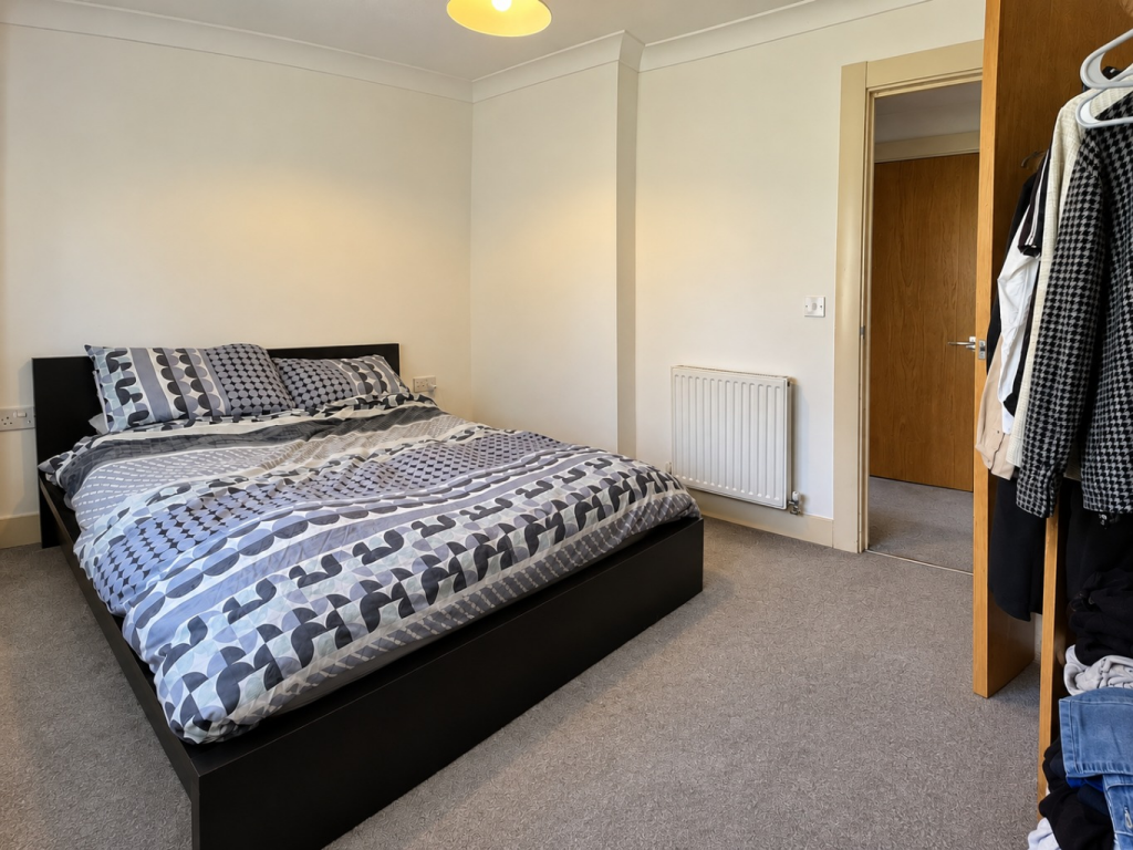 Apartment in Bournemouth, West Cliff - More