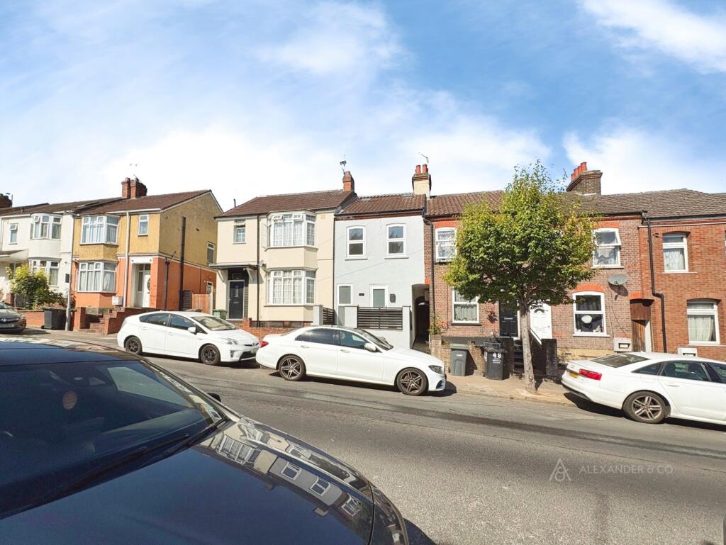 Main image of property: Ferndale Road, Luton, Bedfordshire, LU1