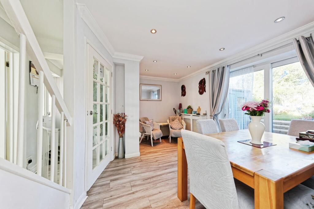 House in Canterbury - More