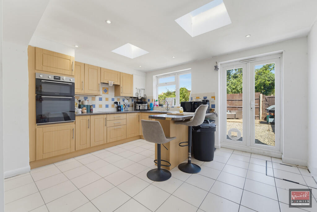 House in Twickenham - View 4