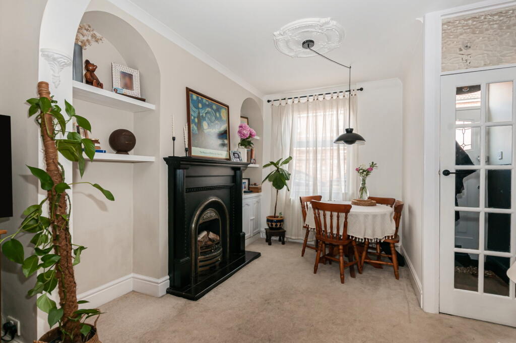 House in Beverley, East Riding of Yorkshire - More