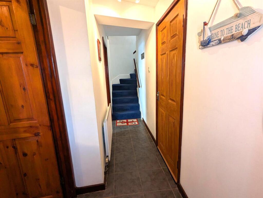 House in Sandown, Yaverland - View 4