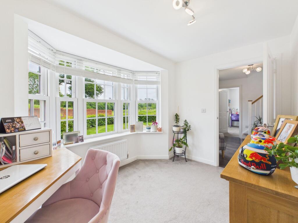 House in Silverstone, West Northamptonshire - View 5