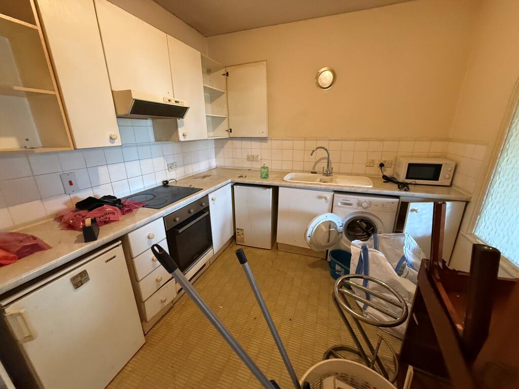 Apartment in Southend-on-Sea, Kursaal Estate, Southchurch - View 5