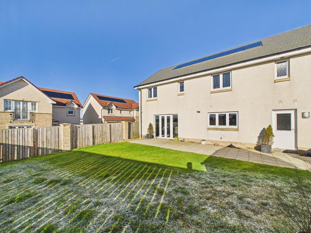 Barrow Drive, Newlandsmuir, East Kilbride, G75 image 5