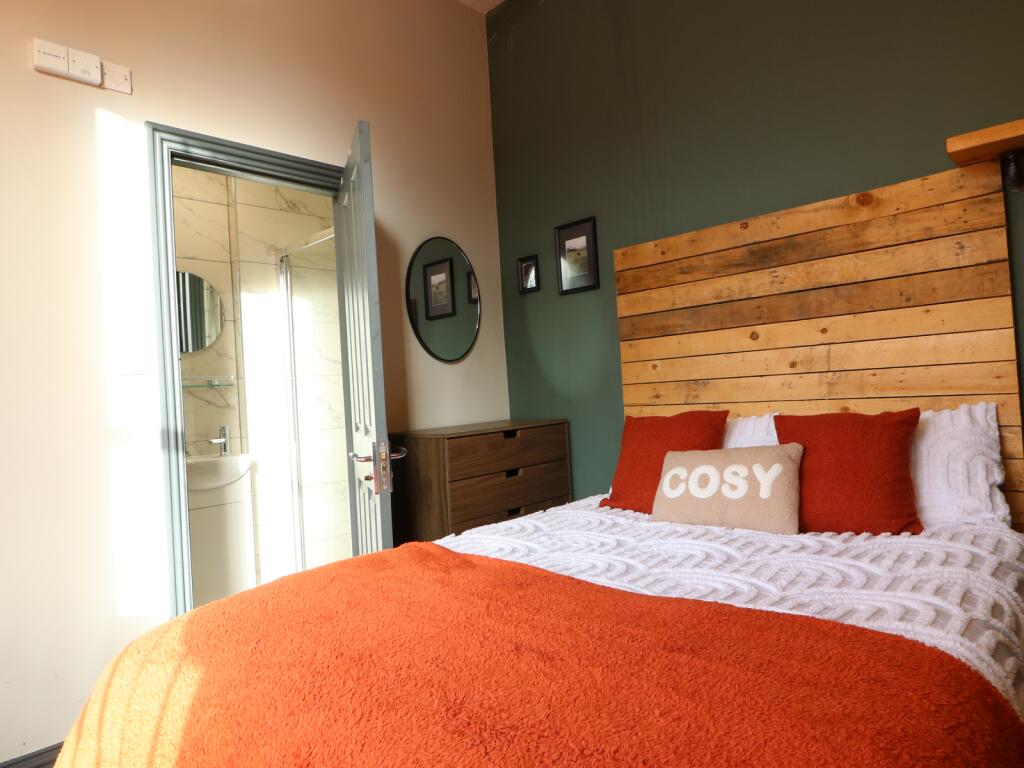 Main image of property: Oxford Road