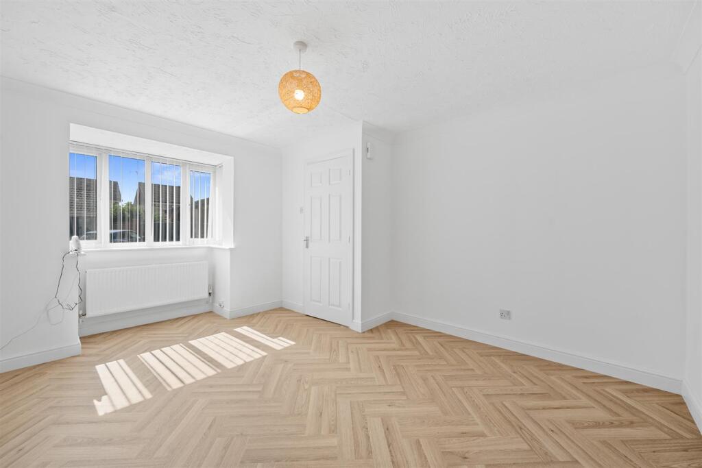 House in Kettering, Ise Lodge - View 4