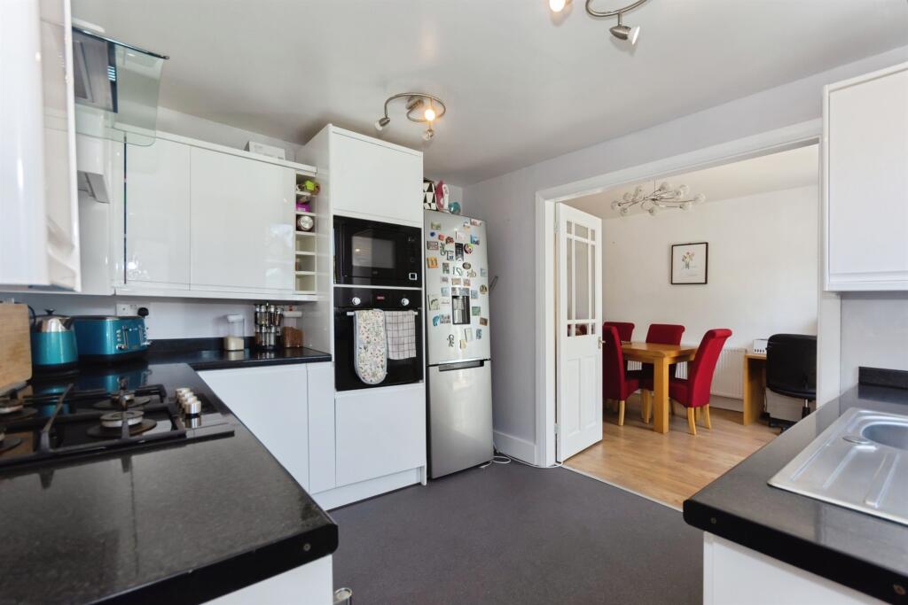 House in Solihull, West Midlands - View 5
