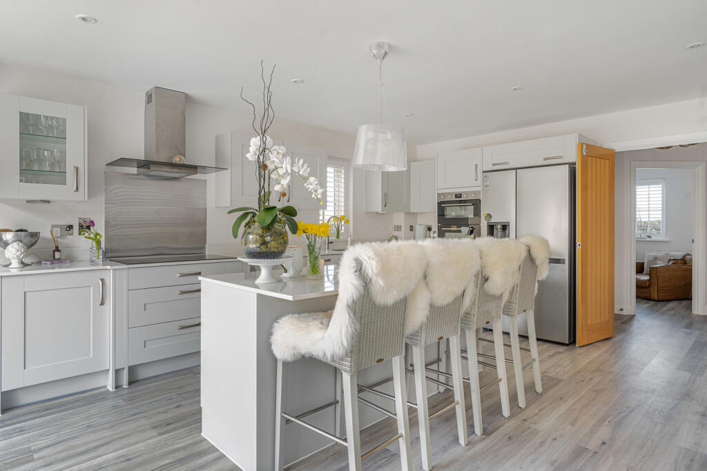 Oak Road, Down Ampney, Cirencester, Gloucestershire, GL7 photo 4