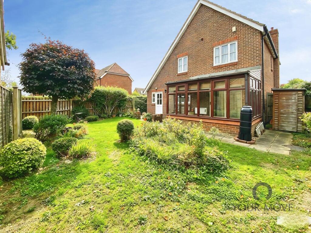 House in Swale, Iwade - More